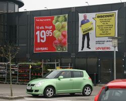 Spiderystem.org 400 x 400 cm. direkte på glas 